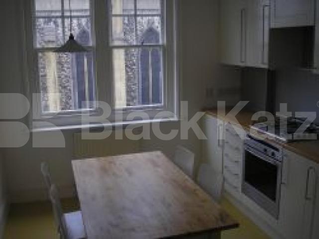 			1 Bedroom, 1 bath, 1 reception Flat			 Kings Cross Road, KINGS CROSS WC1X